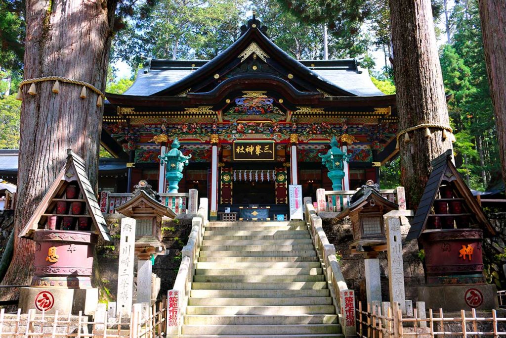 Le sanctuaire Mitsumine jinja au Japon