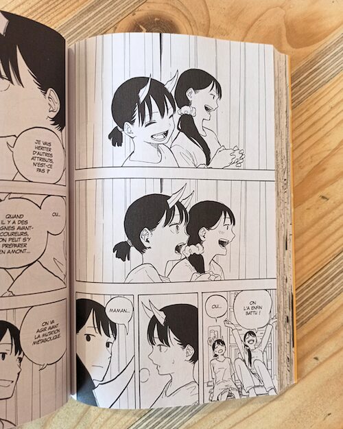 Ruri joue aux jeux vidéos avec a mère, Ruridragon tome 1