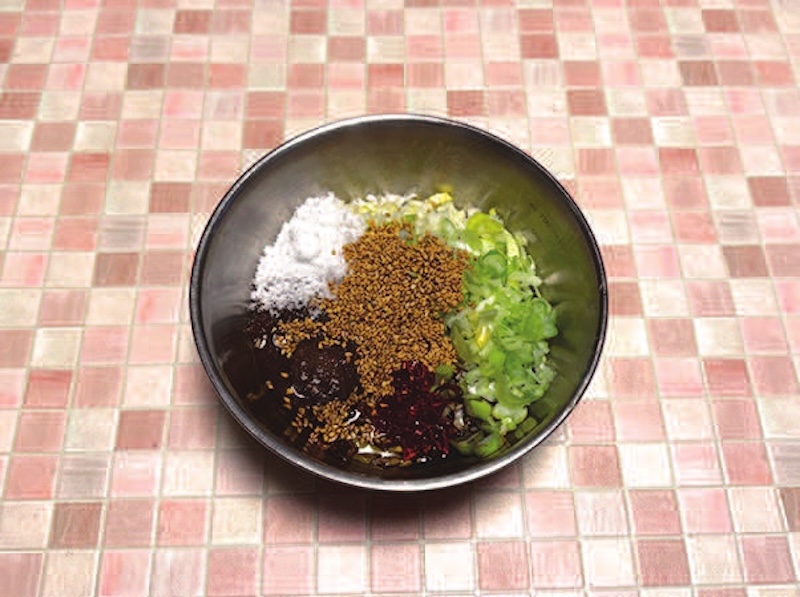 Mugen Yamitsuki Umadare chikin(Poulet sauce irr&eacute;sistible)