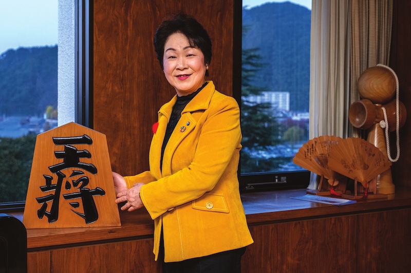 Yoshimura Mieko à la tête de la préfecture depuis 2009