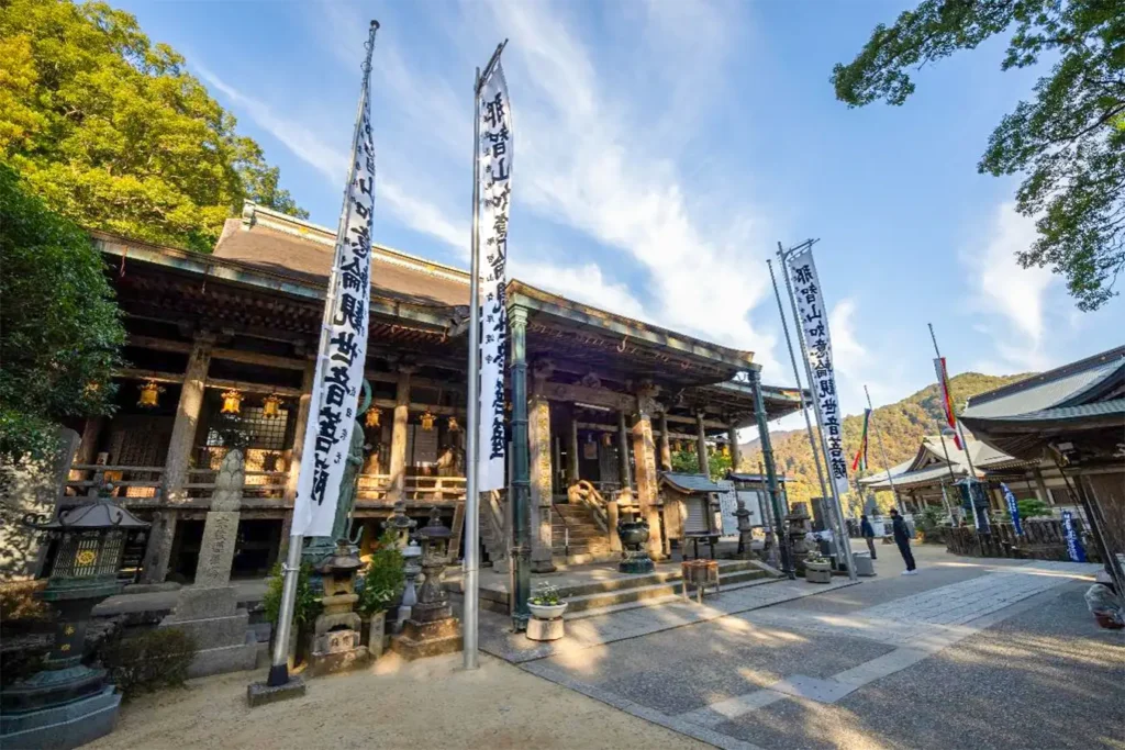 Le temple Seigantoji &agrave; Nachi